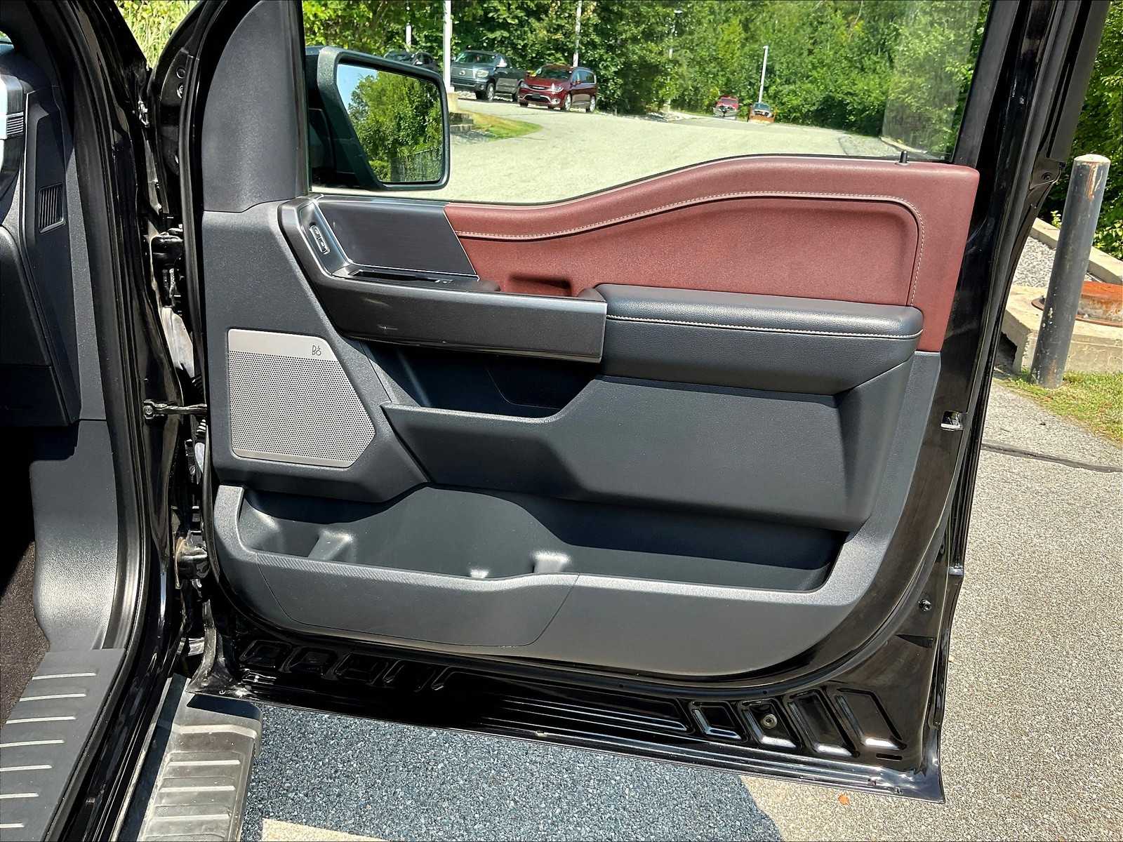 2021 Ford F-150 Lariat photo 12