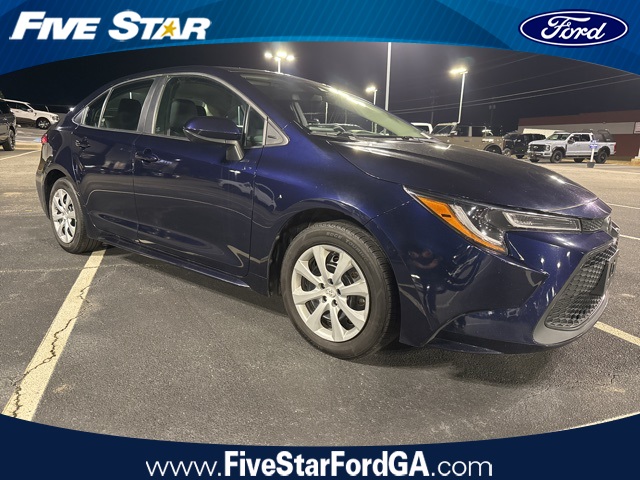 2022 Toyota Corolla LE's photo