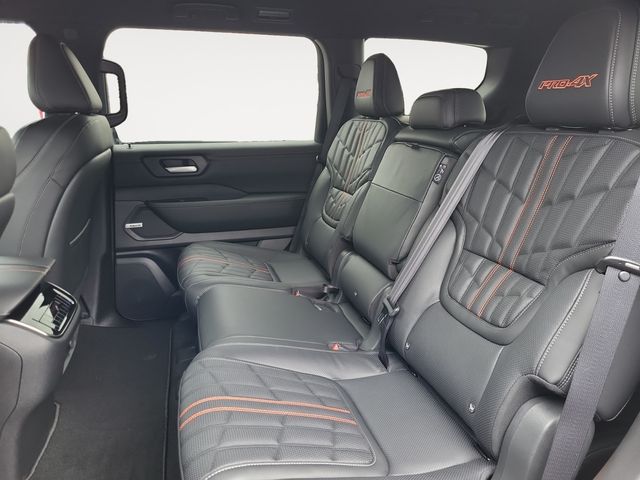 2025 Nissan Armada photo 16