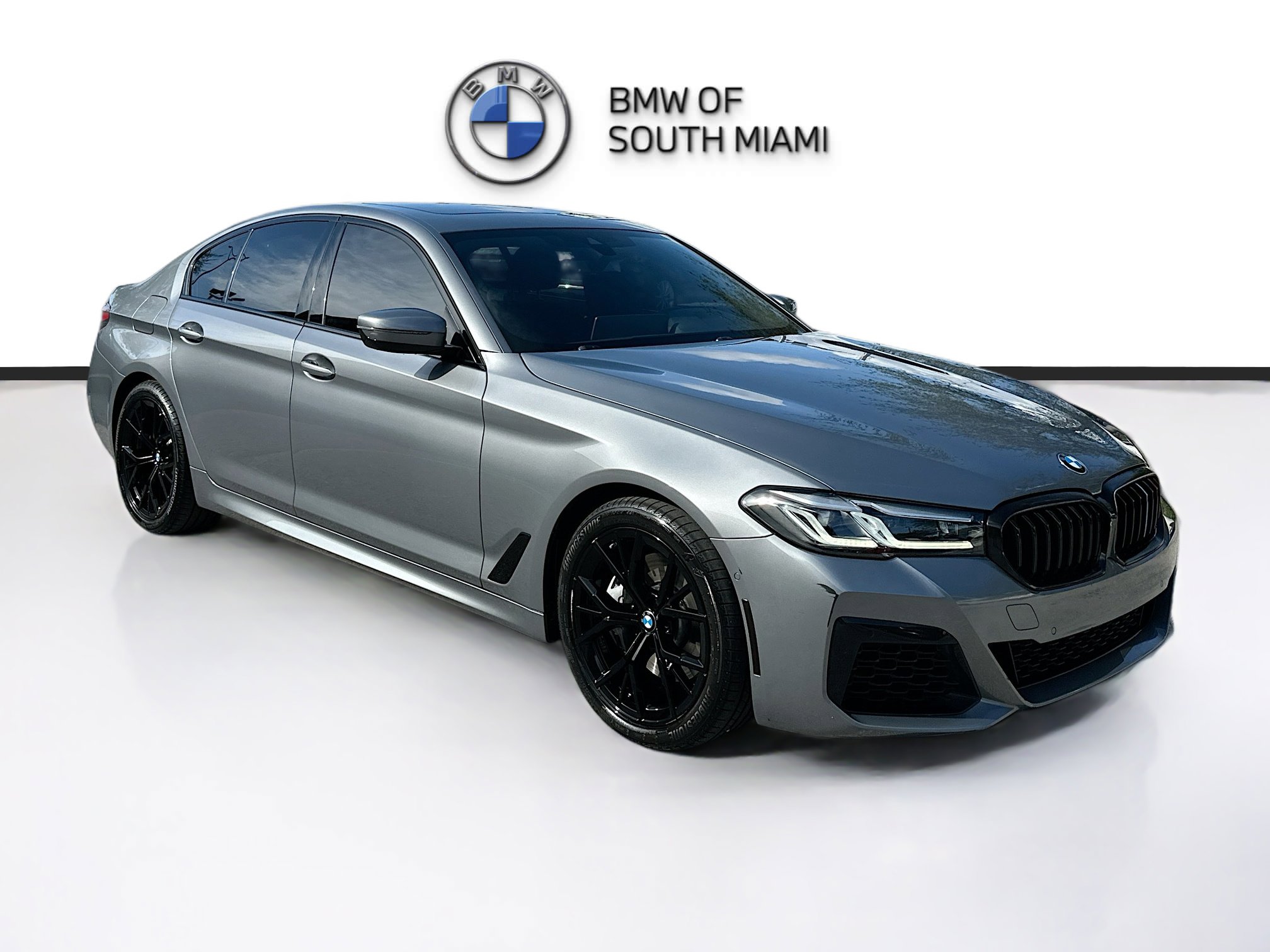 2023 BMW 5 Series 540i's photo