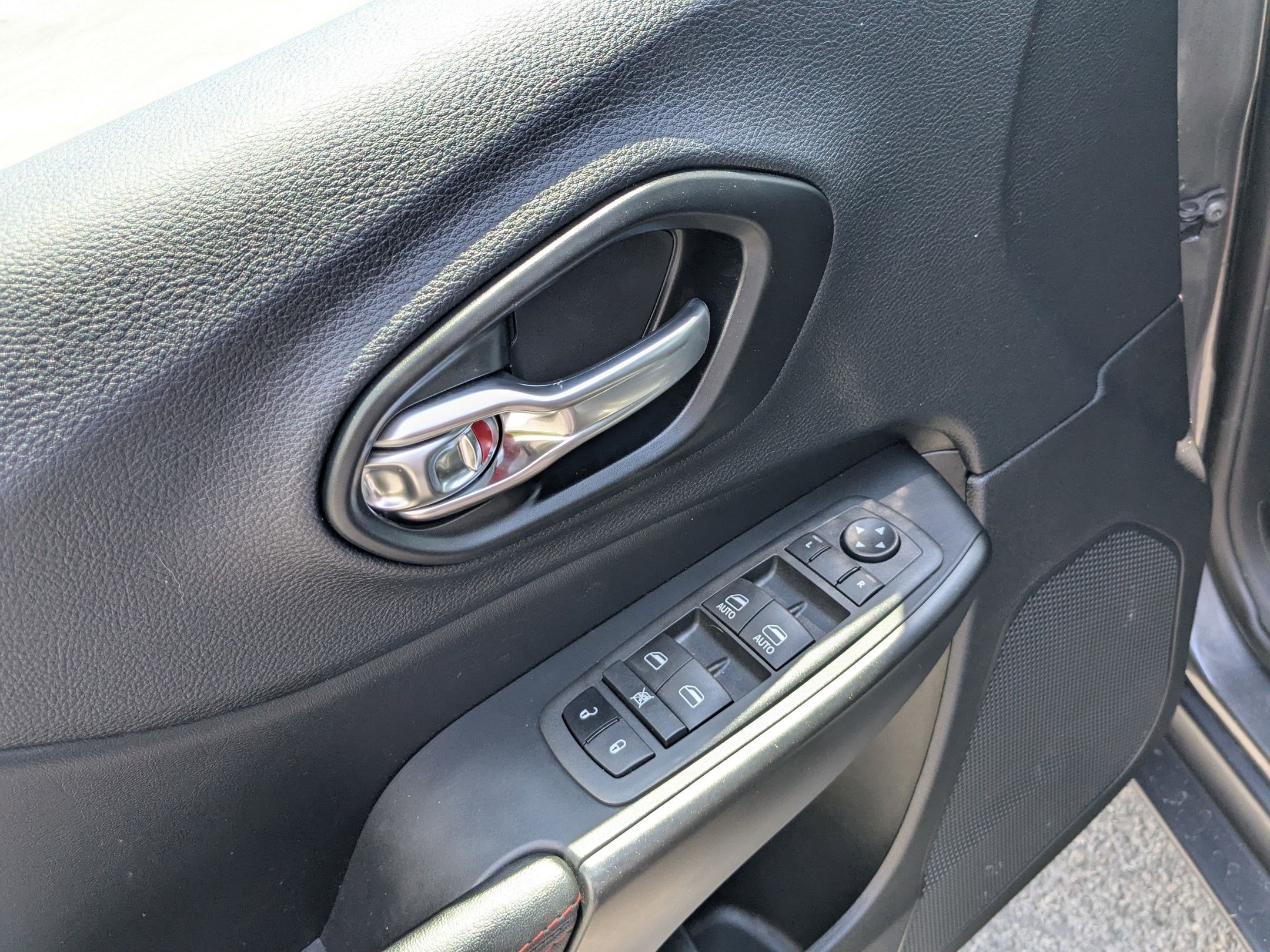 2022 Jeep Cherokee Trailhawk photo 11