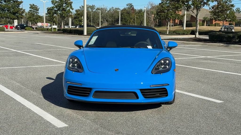 2025 Porsche Boxster Base photo 3