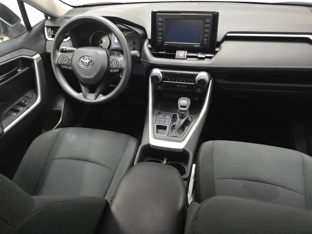 2022 Toyota RAV4 LE photo 19