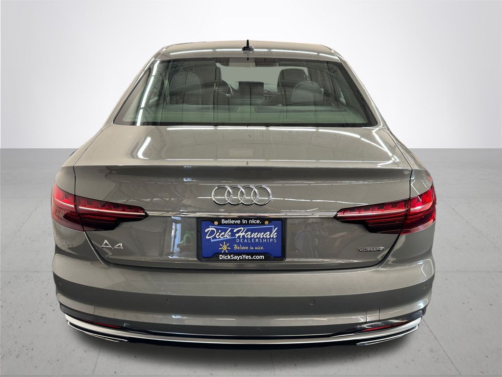 2023 Audi A4 45 S line Premium Plus Quattro photo 5