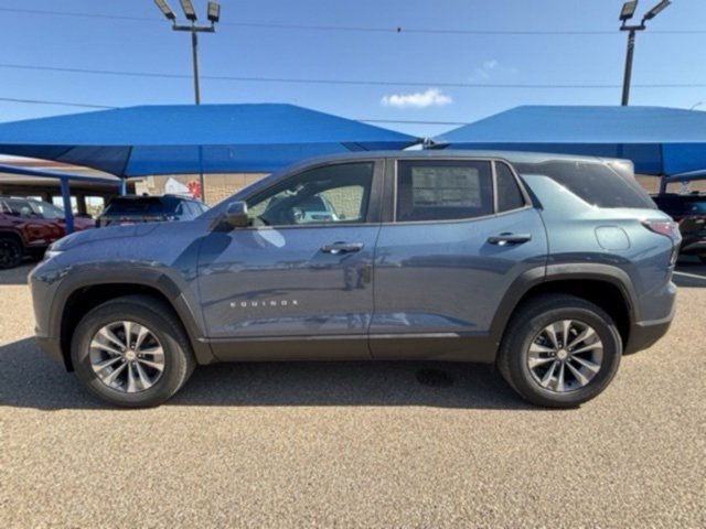 2026 Chevrolet Equinox LT photo 2