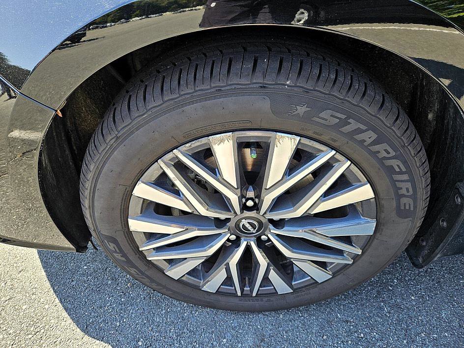 2023 Nissan Altima 2.5 SV photo 15
