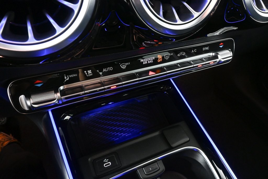2025 Mercedes Benz GLA 250 photo 13