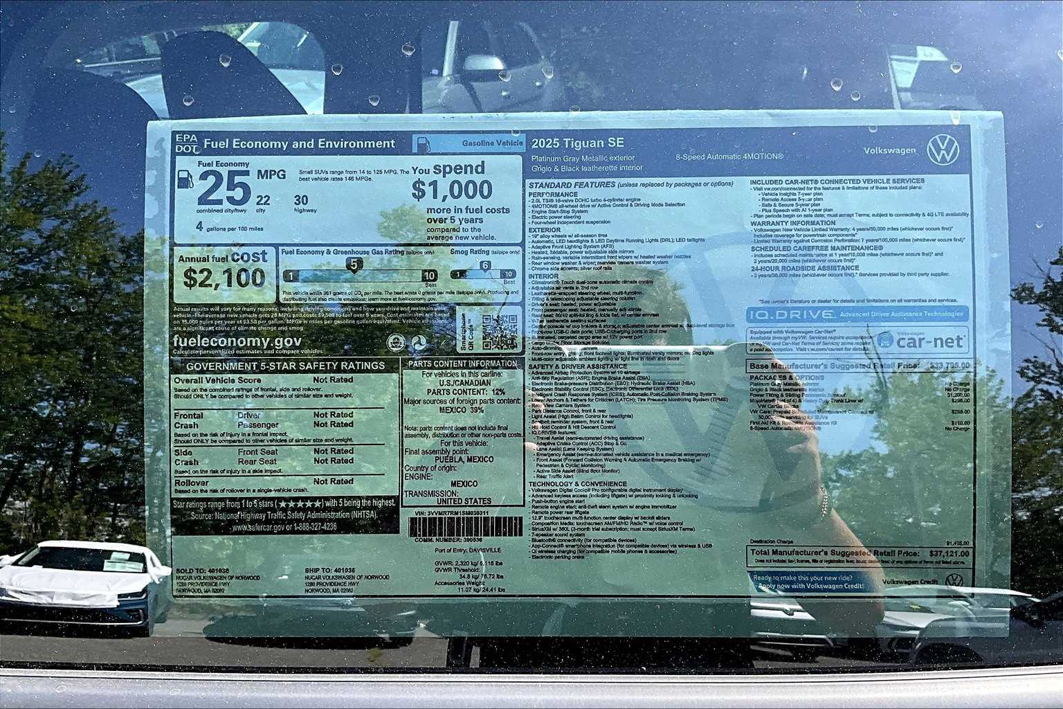 2025 Volkswagen Tiguan SE photo 16