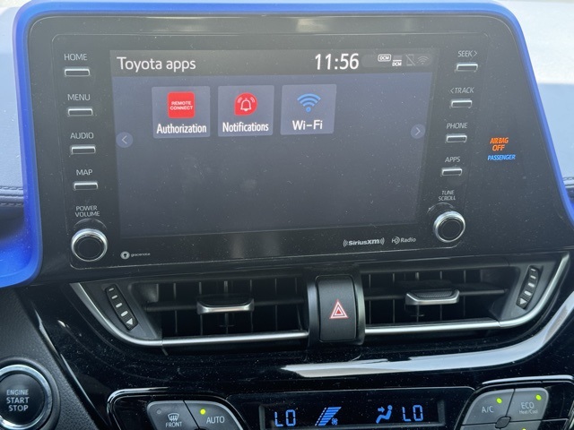 2022 Toyota C-HR XLE photo 20