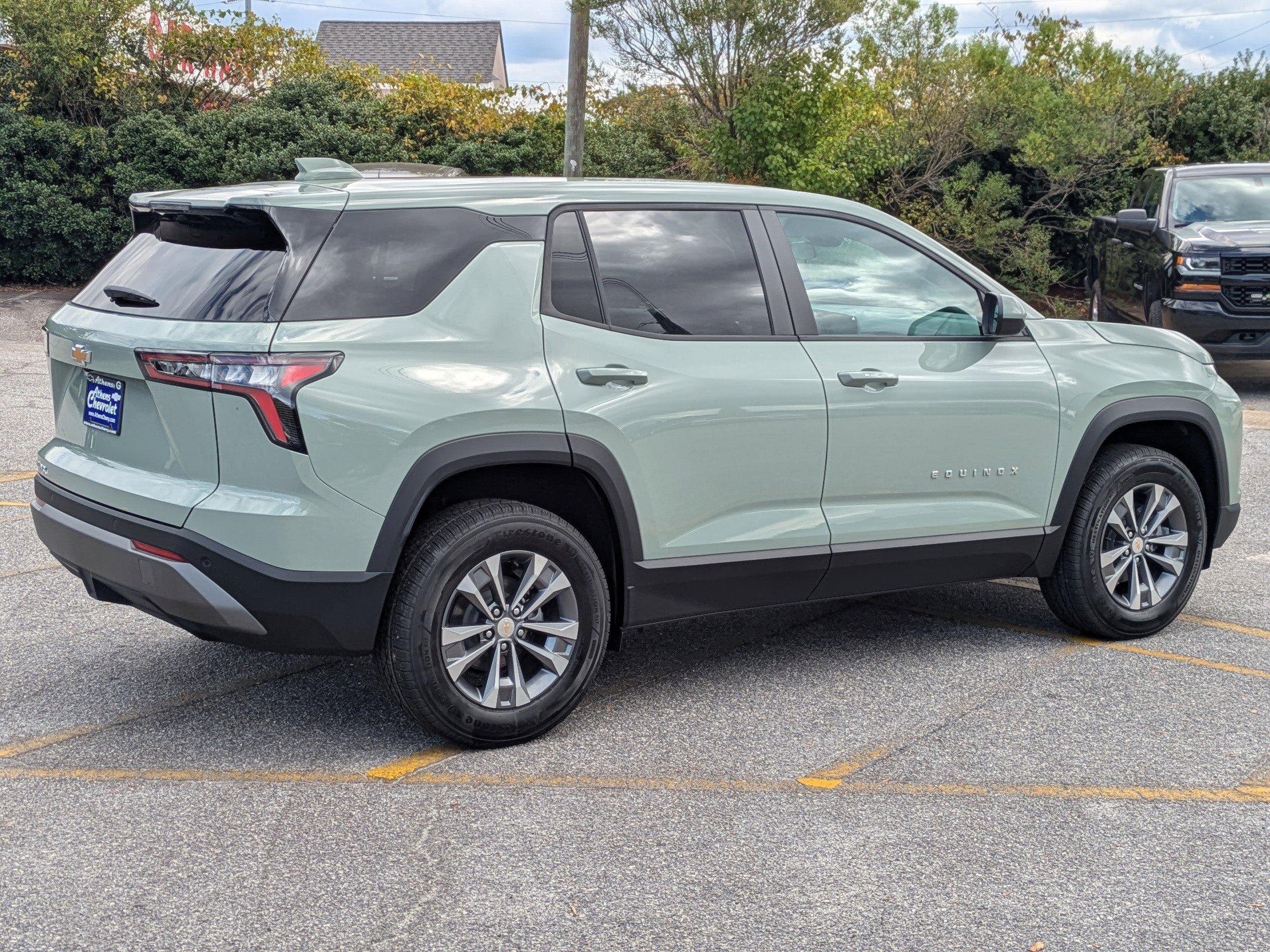 2026 Chevrolet Equinox LT photo 2