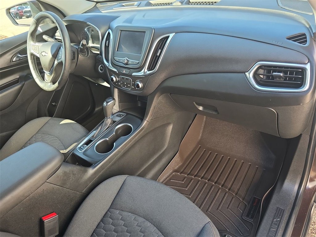 2020 Chevrolet Equinox LT photo 29