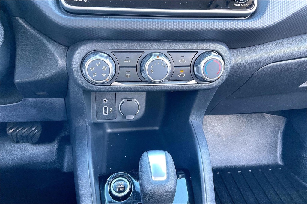 2022 NISSAN KICKS - Image 31