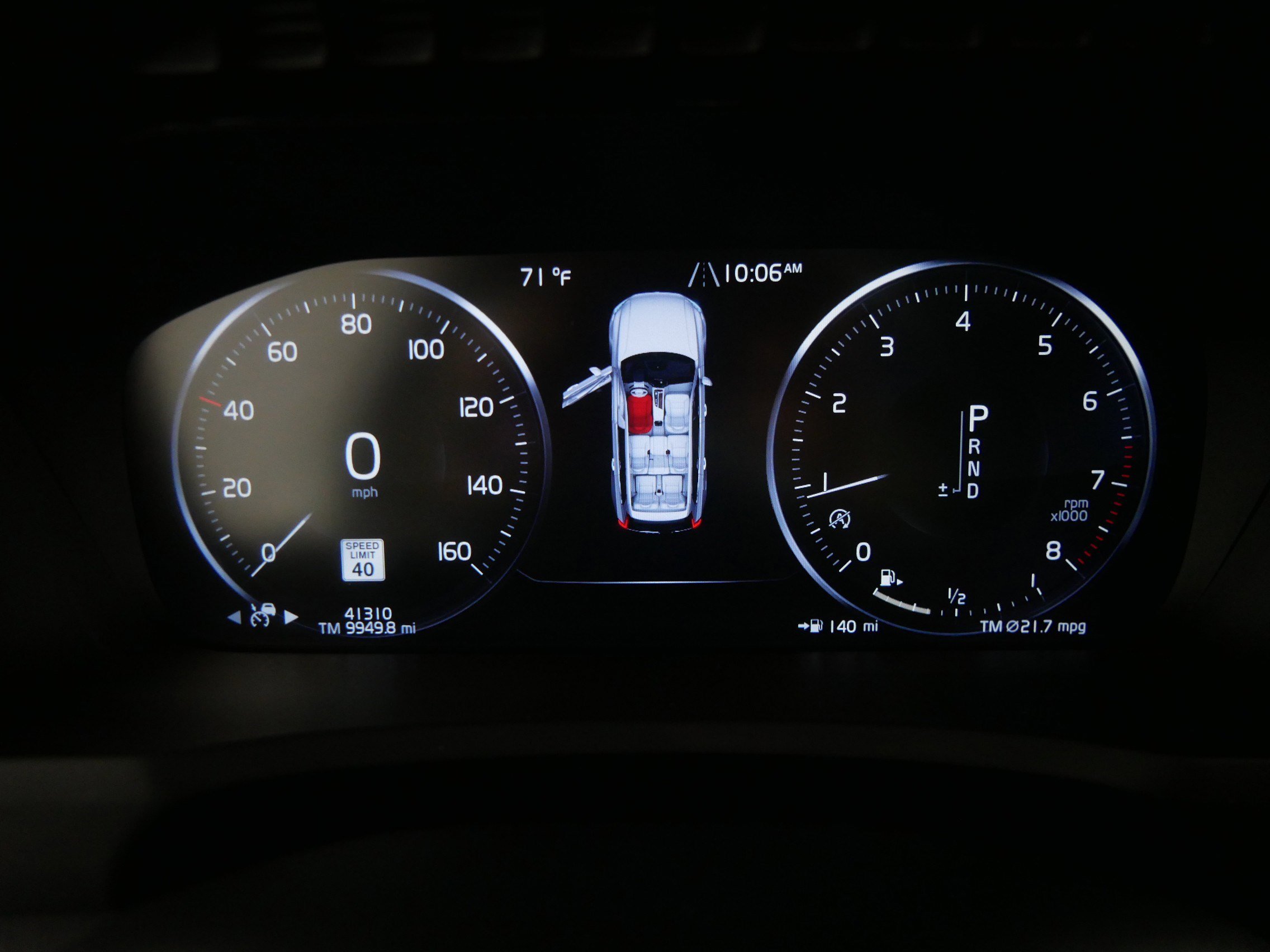 2020 Volvo XC90 Momentum AWD photo 21