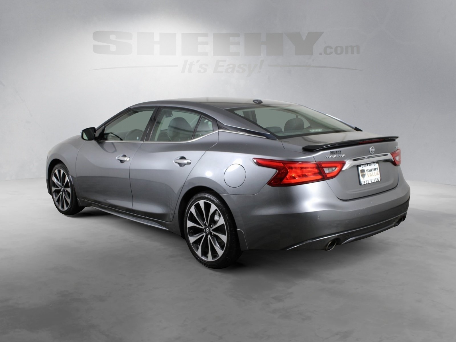 2016 Nissan Maxima SR photo 3