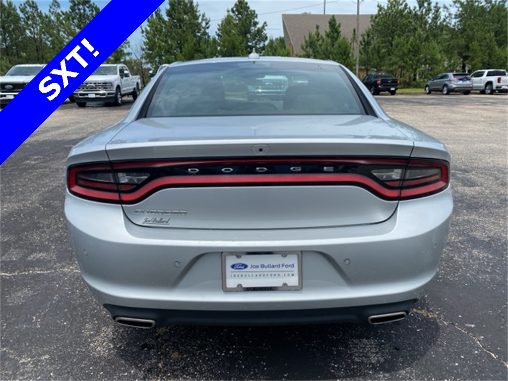 2023 Dodge Charger SXT photo 13