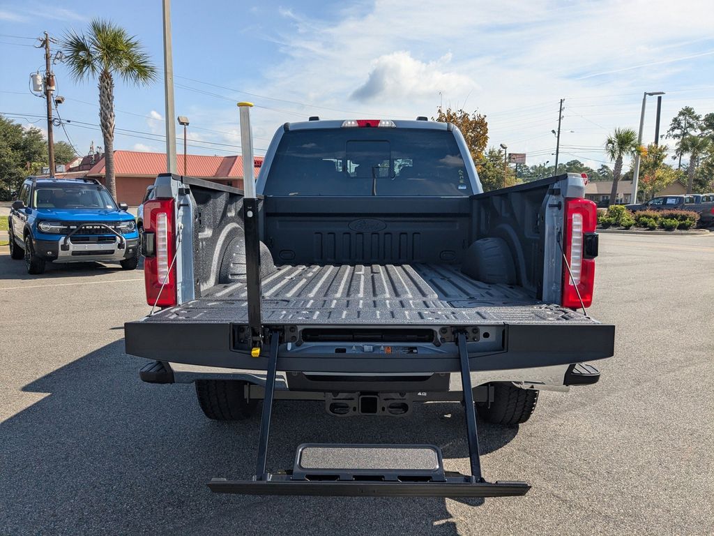 2026 Ford F-350 King Ranch photo 13