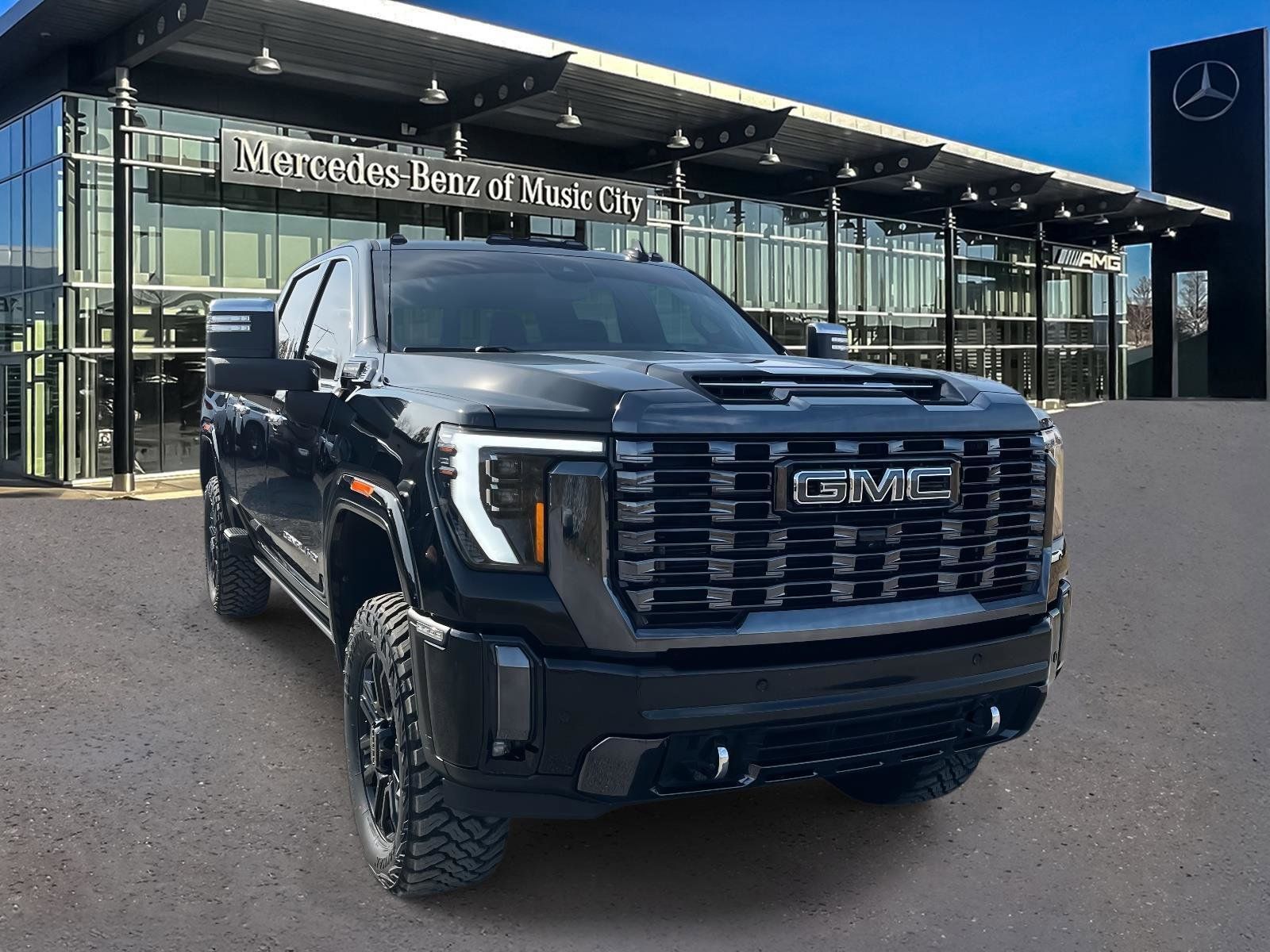 2024 GMC Sierra 2500HD Denali Ultimate's photo
