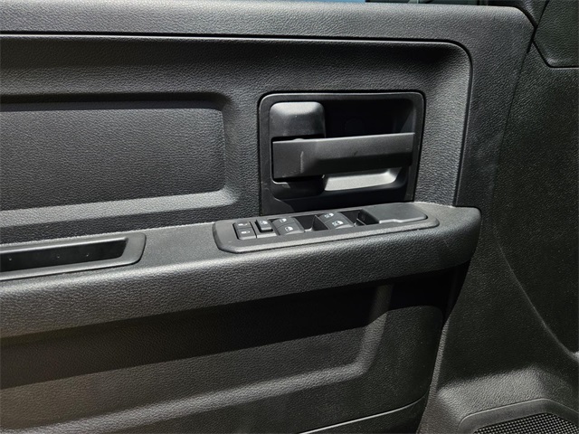 2025 Ram 2500 Tradesman photo 13