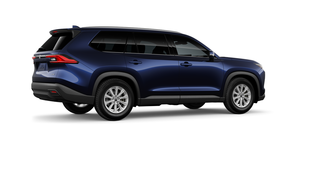 2026 Toyota Grand Highlander XLE photo 3