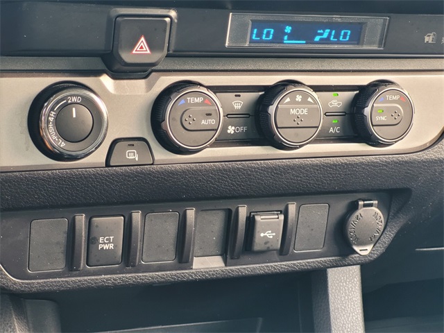 2023 Toyota Tacoma SR V6 photo 22