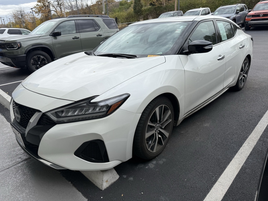 Used 2023 Nissan Maxima SV with VIN 1N4AA6CV3PC512636 for sale in Kansas City