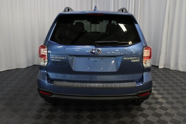 2017 Subaru Forester 2.5i Touring photo 4