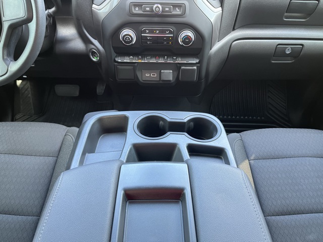 2023 Chevrolet Silverado 1500 Custom photo 17