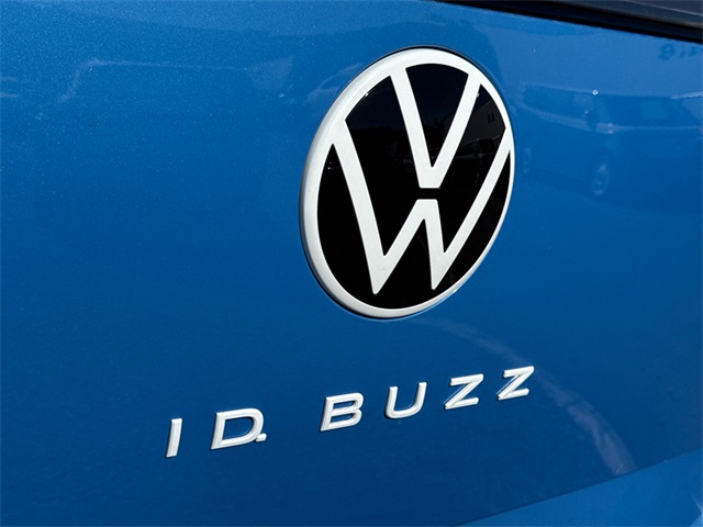 2025 Volkswagen ID. Buzz Pro Plus photo 15