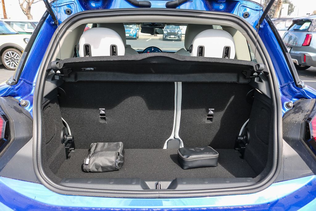 2025 Mini Cooper 2 Door Hardtop Signature photo 21