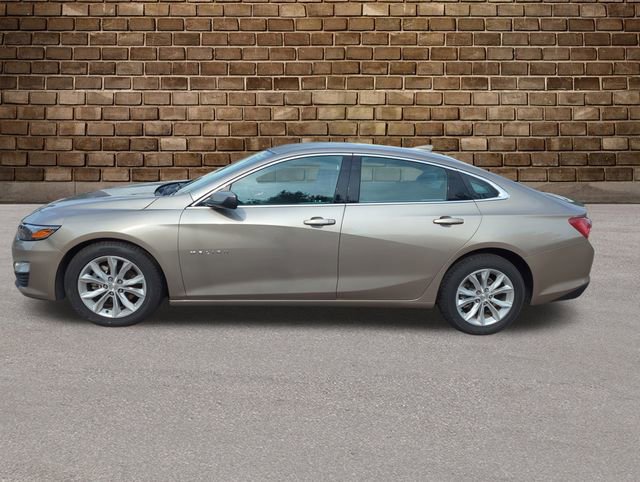 Used 2022 Chevrolet Malibu 1LT with VIN 1G1ZD5ST2NF204652 for sale in Medford, WI