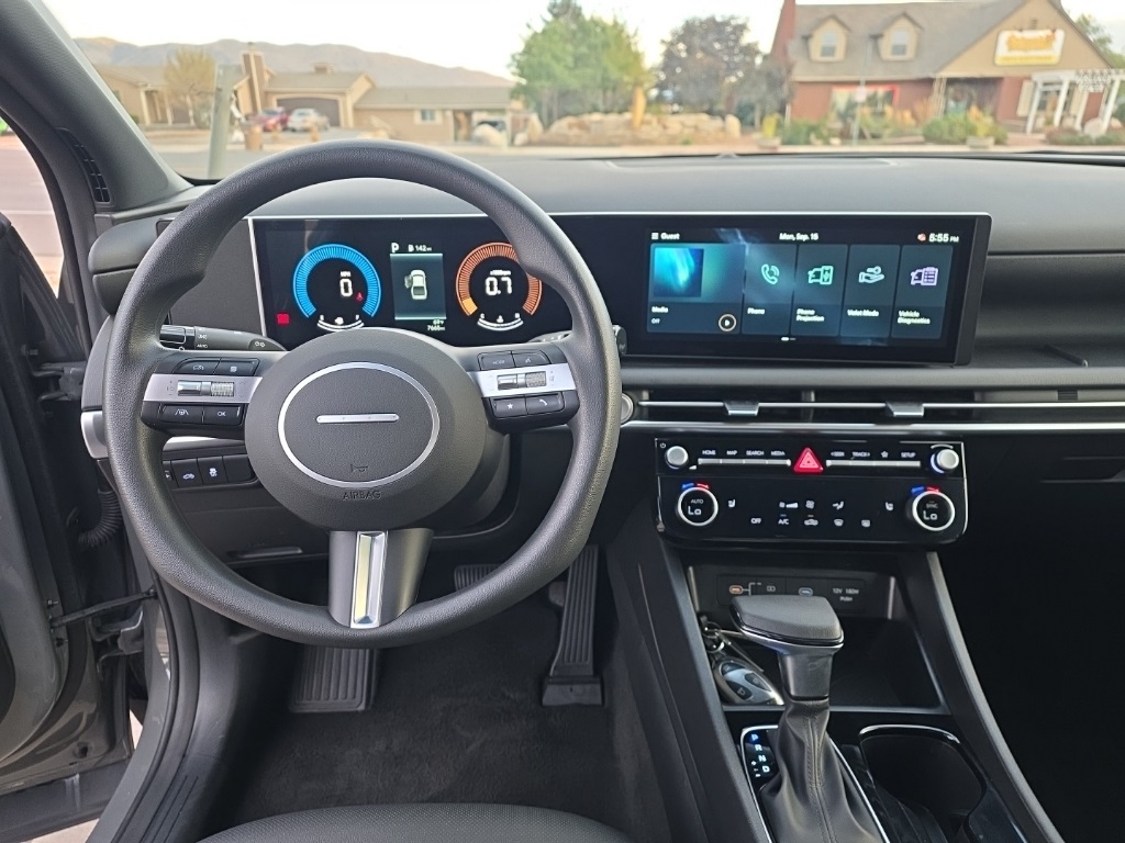 2025 Hyundai Santa Cruz SEL photo 11