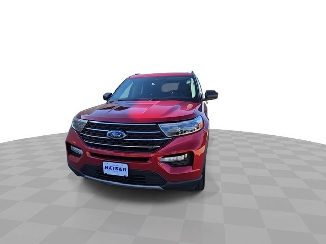 2021 Ford Explorer XLT photo 3