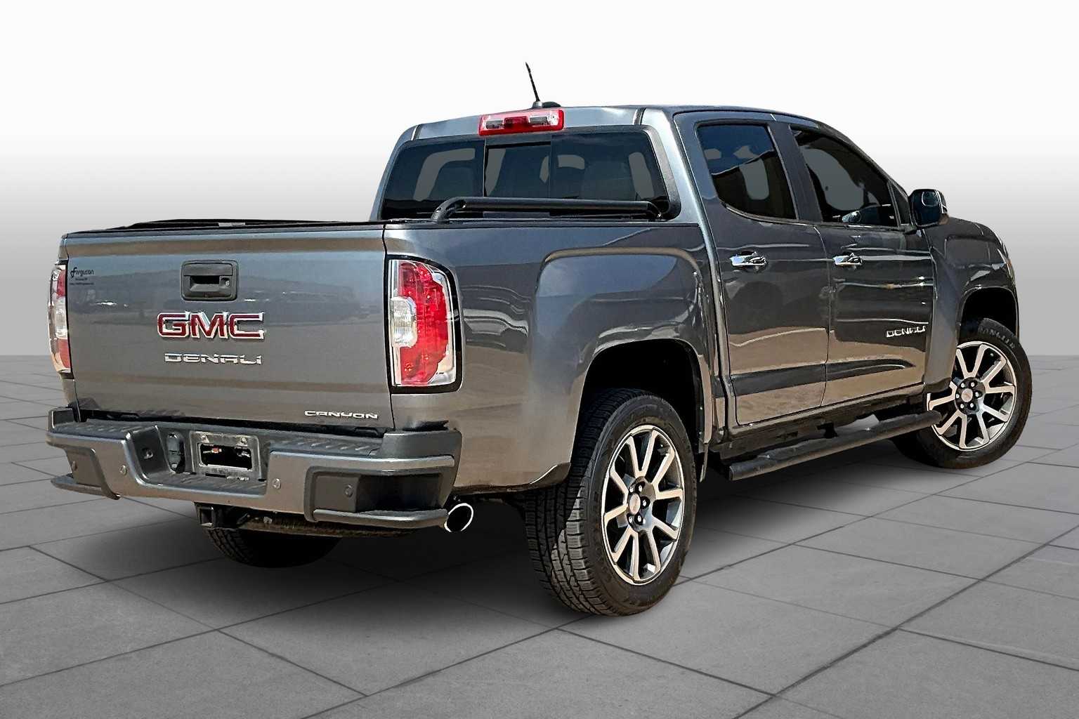 2022 Gmc Canyon Denali photo 11