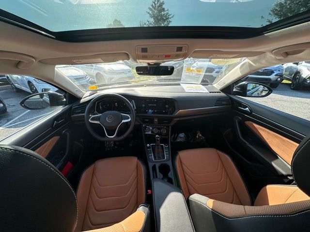 2024 Volkswagen Jetta 1.5T SEL photo 29