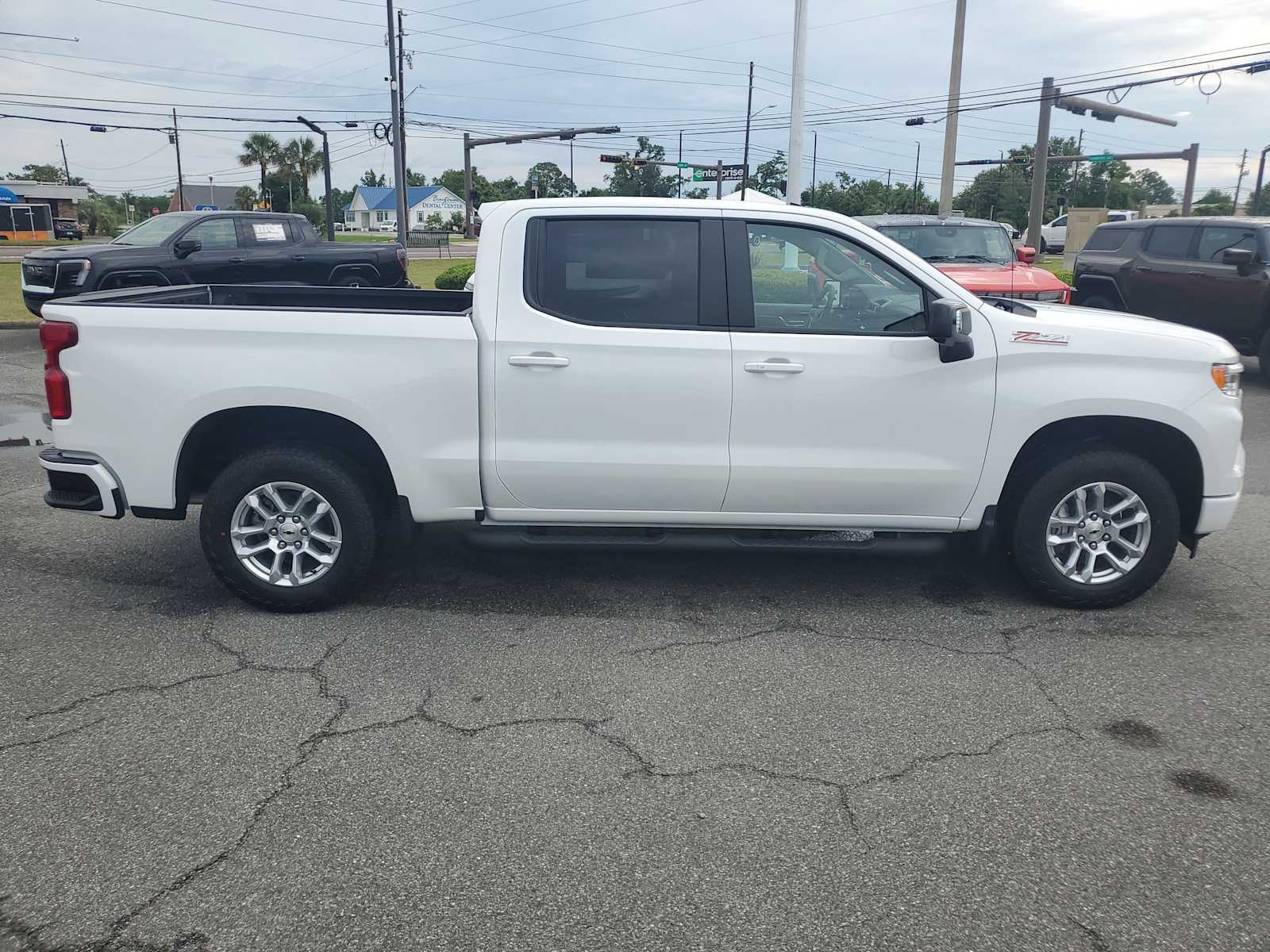 2025 Chevrolet Silverado 1500 RST photo 7