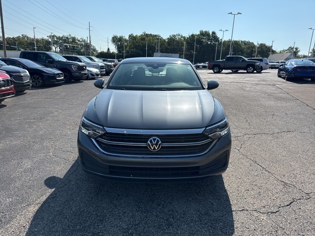 Used 2023 Volkswagen Jetta SE with VIN 3VW7M7BU0PM042510 for sale in Kansas City