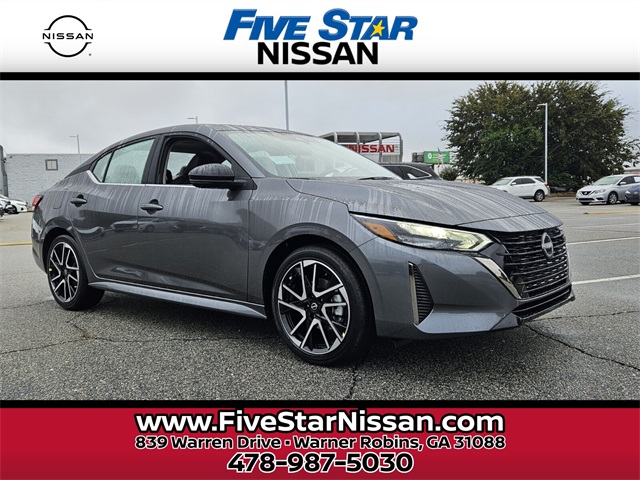 2025 Nissan Sentra SR's photo
