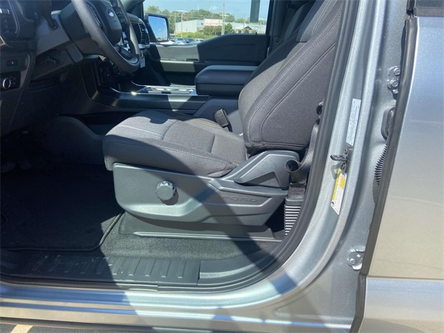 2025 Ford F-150 STX photo 11