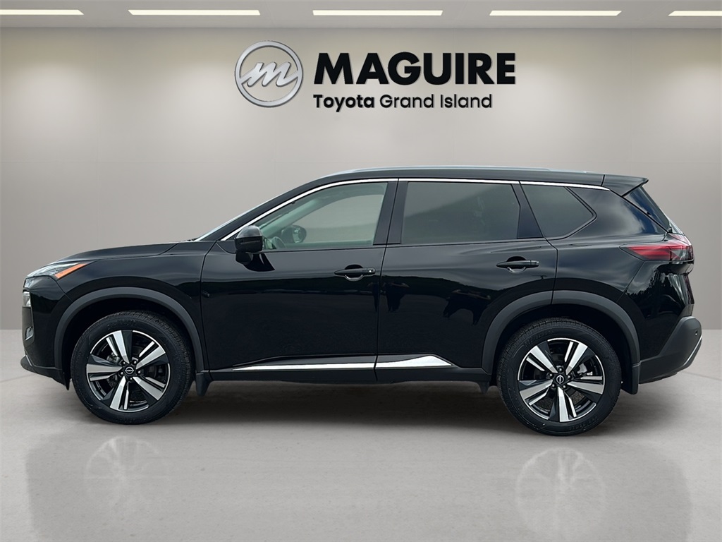 2023 Nissan Rogue SL photo 3