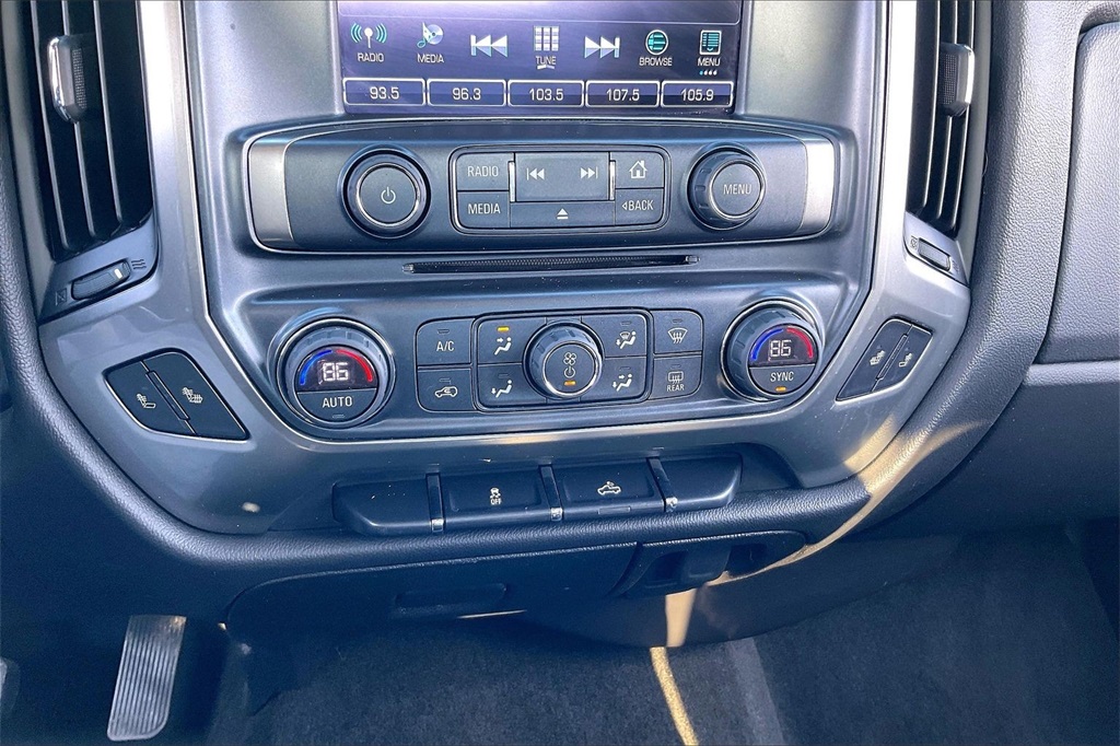 2018 CHEVROLET SILVERADO - Image 31