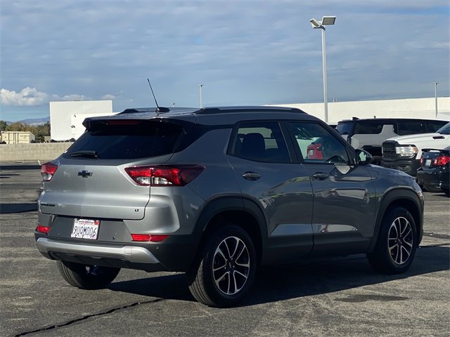 2025 Chevrolet Trailblazer LT photo 4