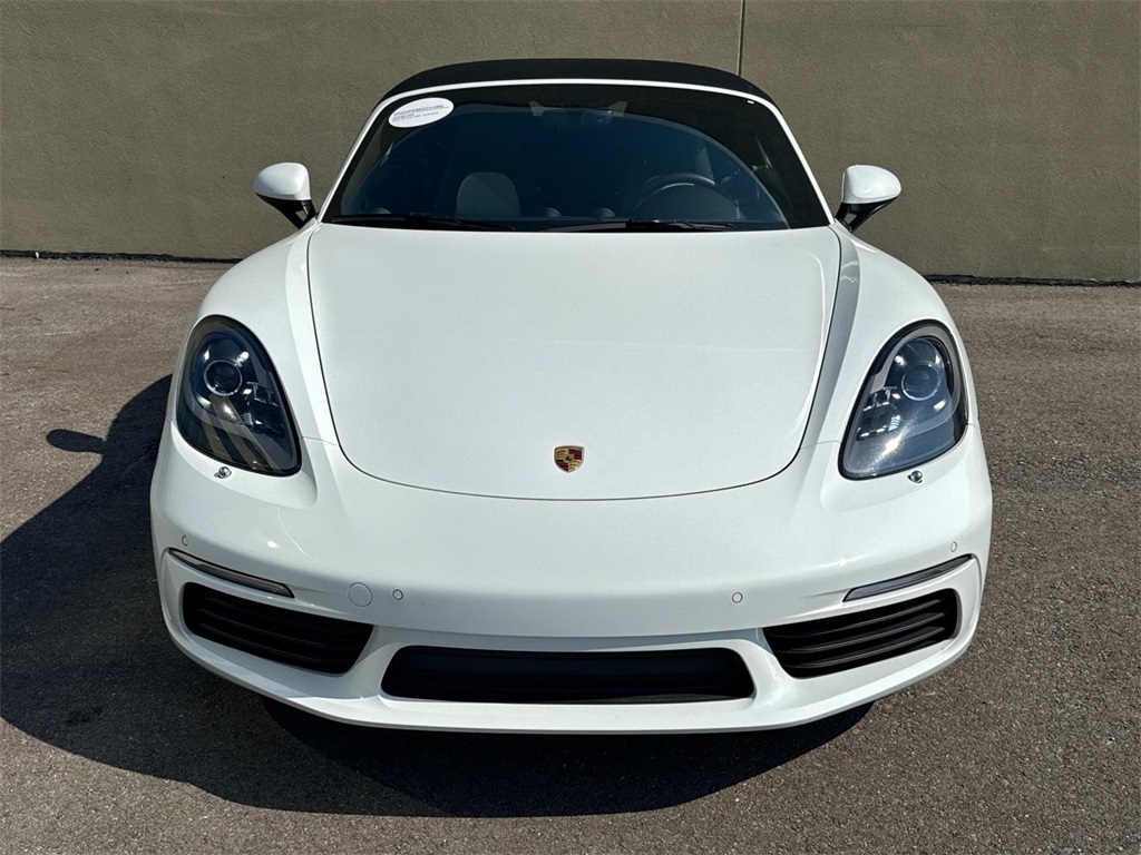 2024 Porsche Boxster photo 6