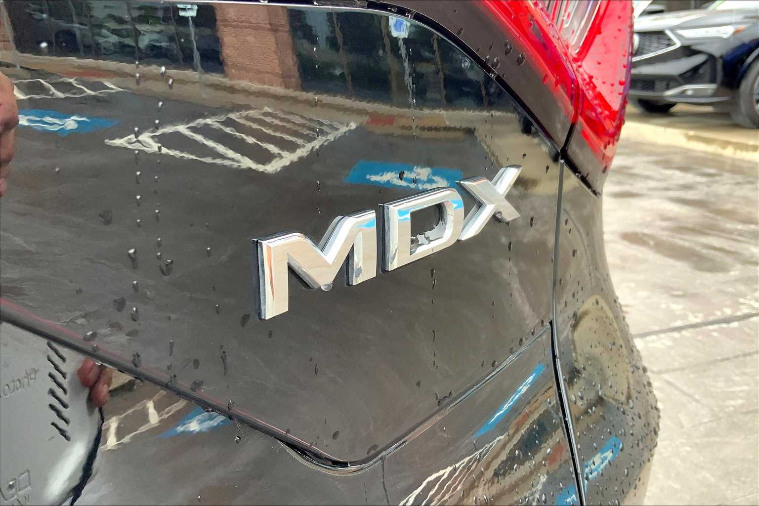 2024 Acura MDX SH-AWD Advance photo 28