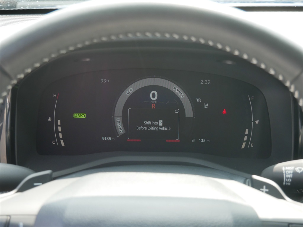 2025 Toyota Camry SE photo 22