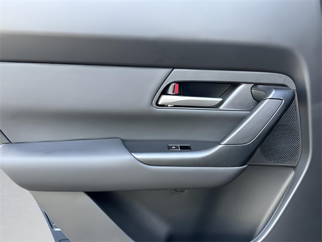 2025 Mazda CX-50 2.5 Select photo 27