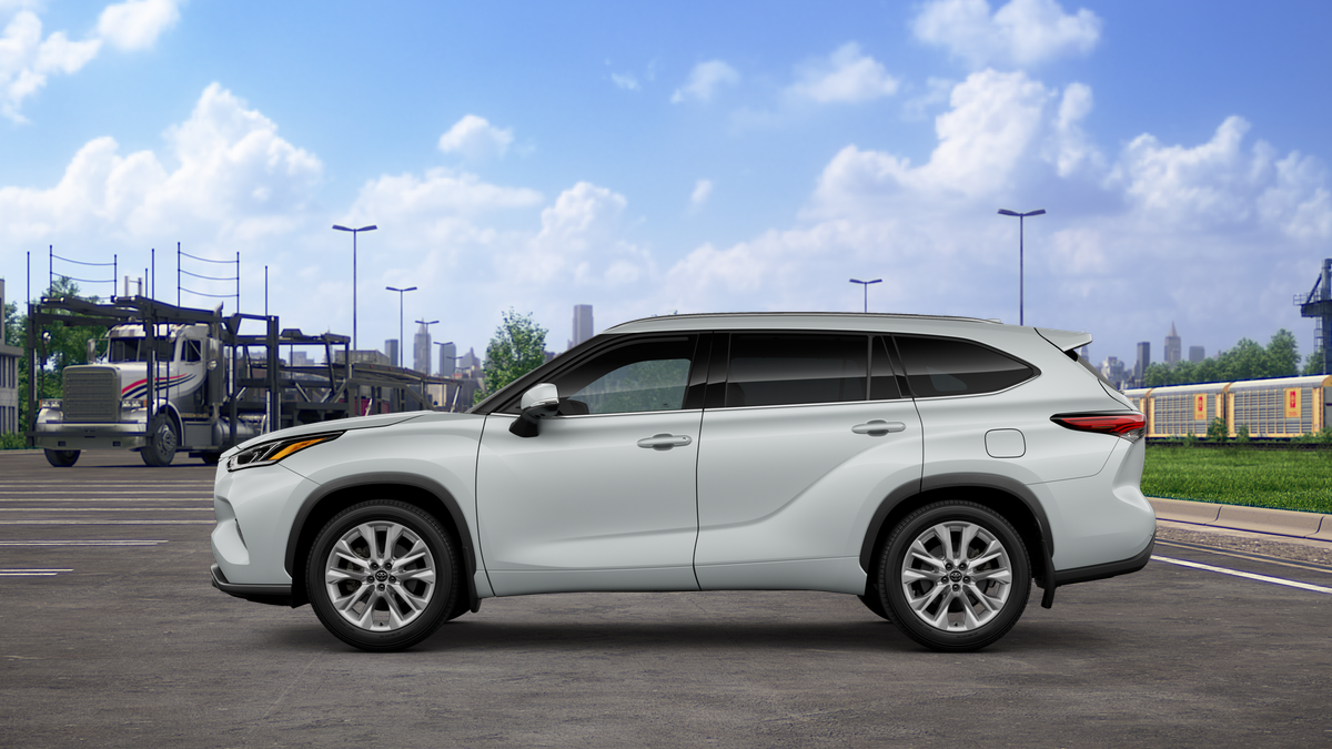 2025 Toyota Highlander Limited photo 4