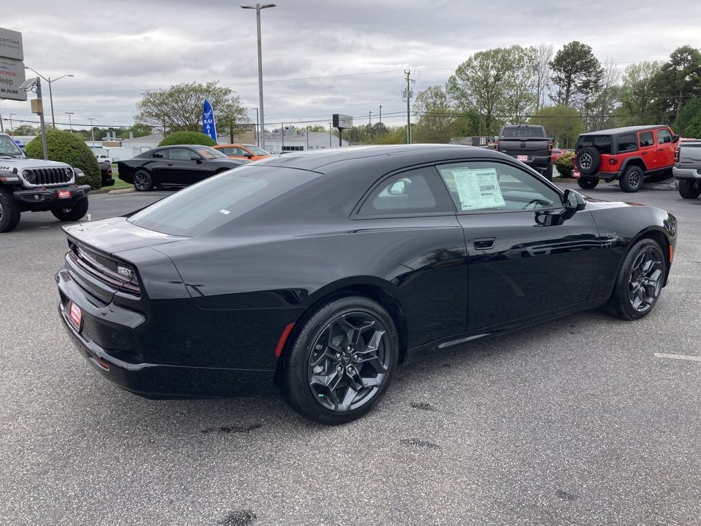 2025 Dodge Charger R/T photo 6