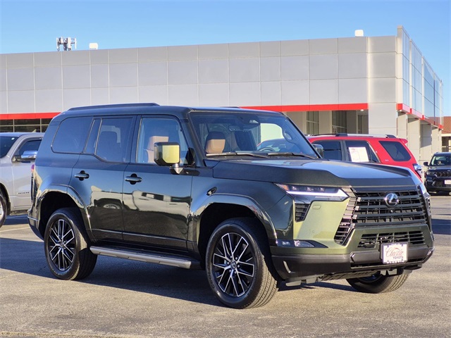 2025 Lexus GX Premium's photo
