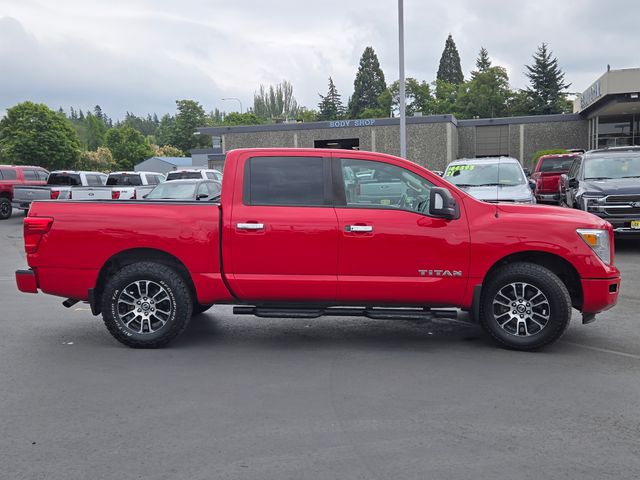 2021 Nissan Titan SV photo 4