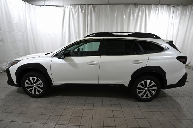 2025 Subaru Outback Premium photo 3